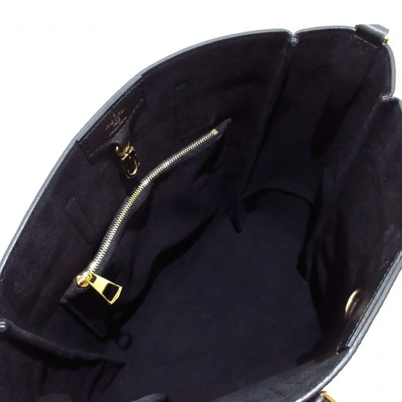 Louis Vuitton Belmont leather handbag - Picture 7 of 10